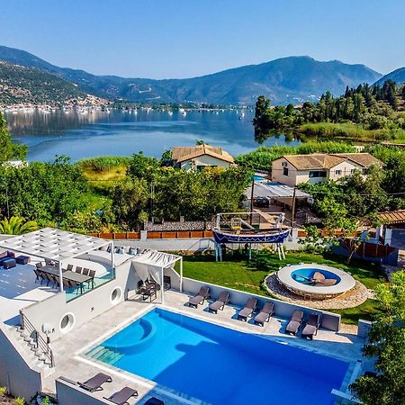 Boat Villa Yénion Dış mekan fotoğraf